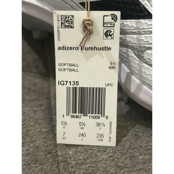 NWT Adidas Adizero Purehustle White Softball Cleats Women's size 7 - Picture 2 of 10